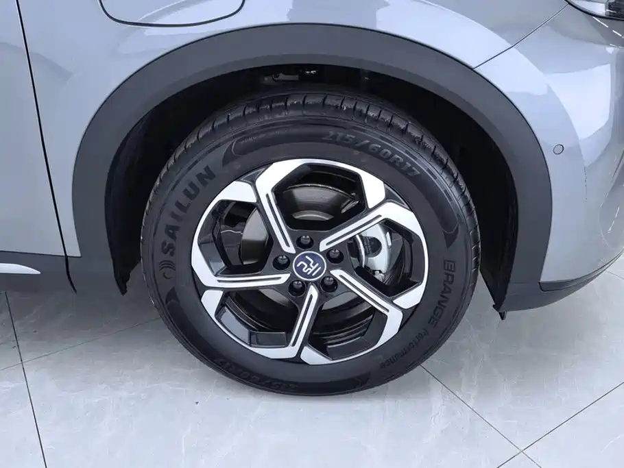 BYD Yuan Plus — миниатюра 6
