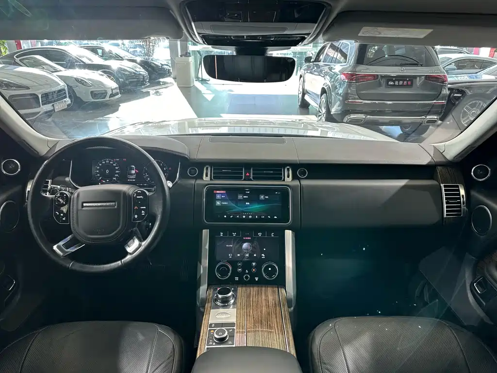 Land Rover Range Rover — миниатюра 19