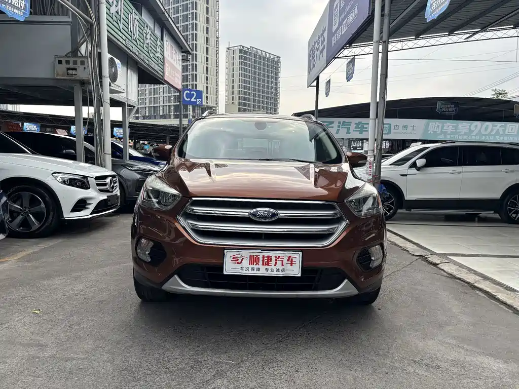 Ford Kuga — миниатюра 2