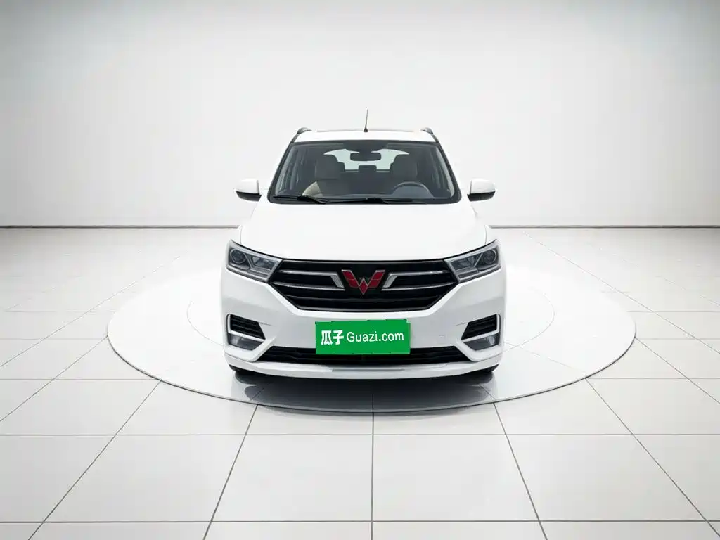 Wuling Hongguang — миниатюра 2