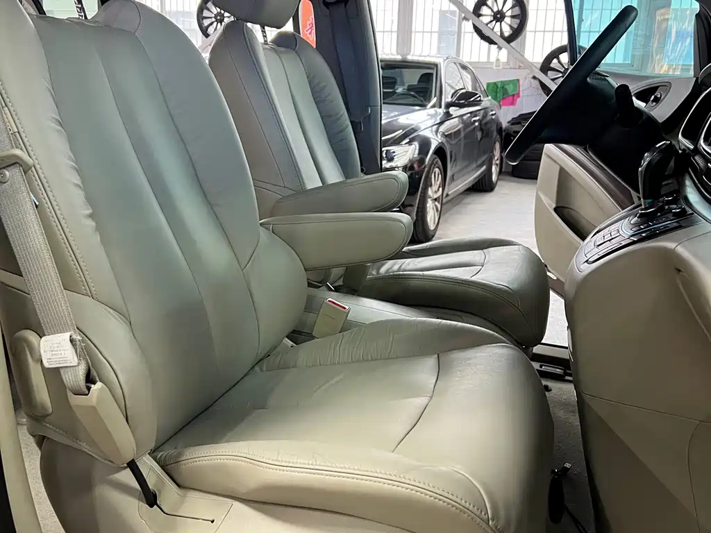 Buick GL8 — миниатюра 11