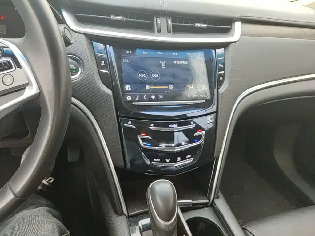 Cadillac XTS — миниатюра 13
