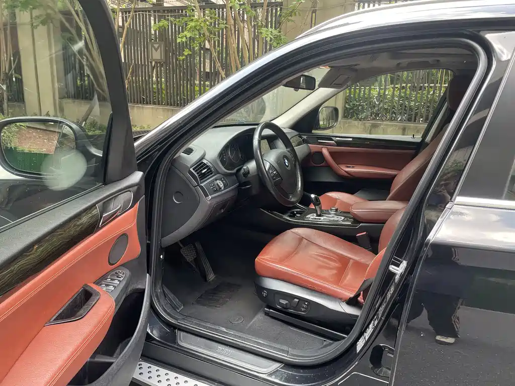 BMW X3 (Import) — миниатюра 10