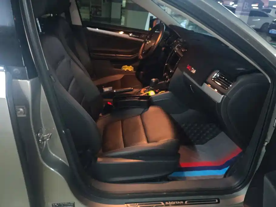 Volkswagen Sagitar — миниатюра 8