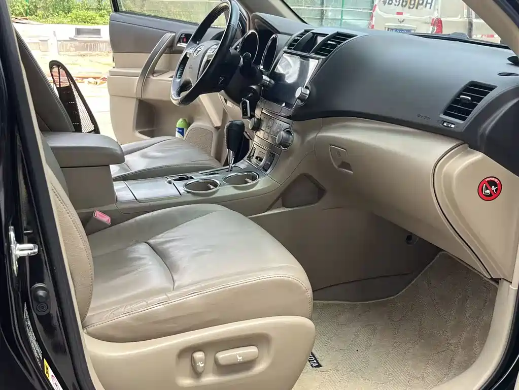 Toyota Highlander — миниатюра 4