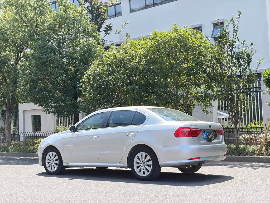 Volkswagen Lavida — миниатюра 6