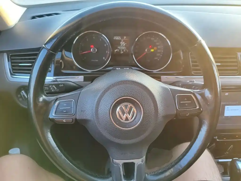 Volkswagen Bora — миниатюра 7