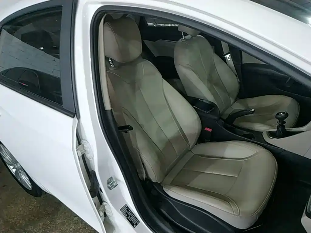 Buick Excelle — миниатюра 25