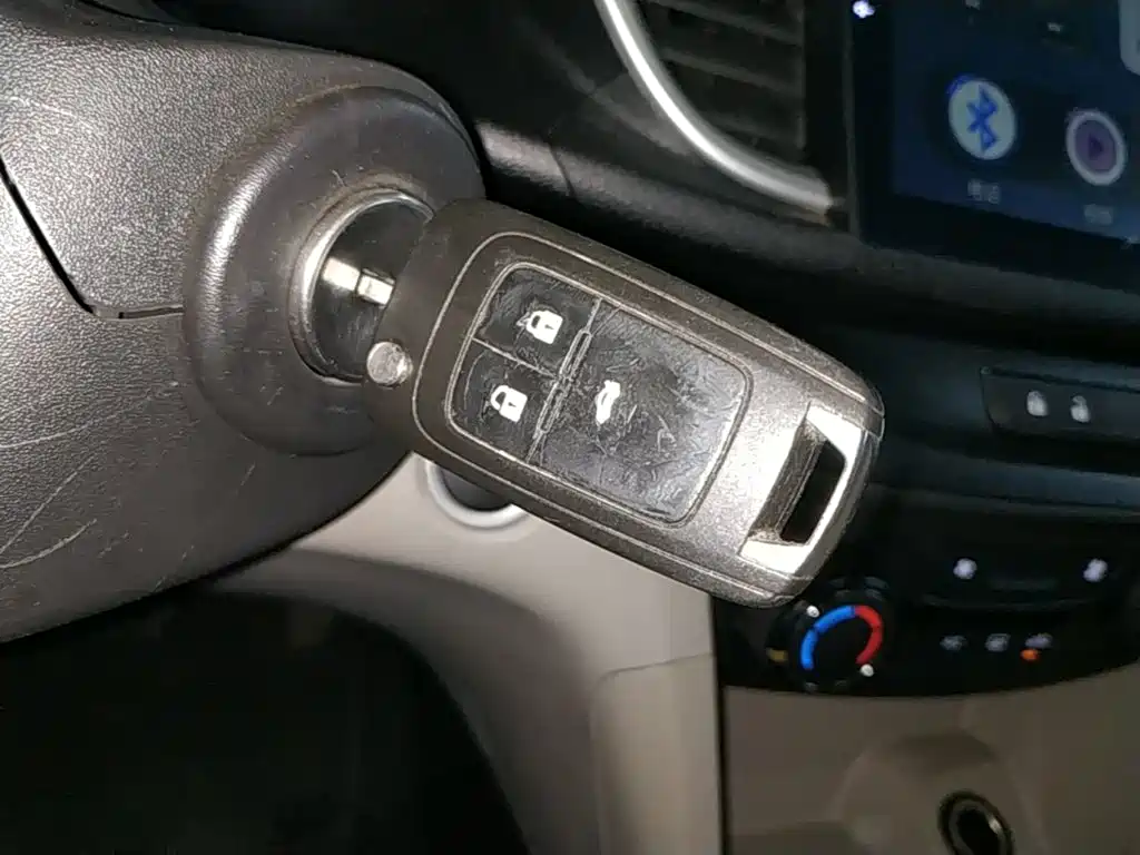 Buick Excelle — миниатюра 9