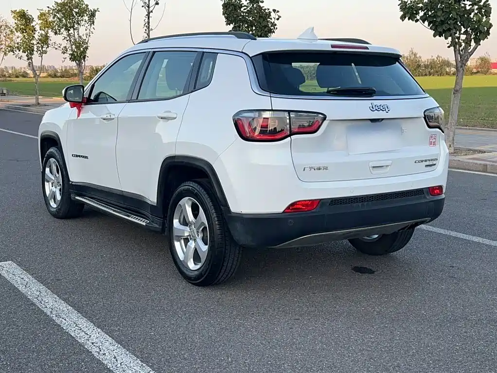 Jeep Compass — миниатюра 24