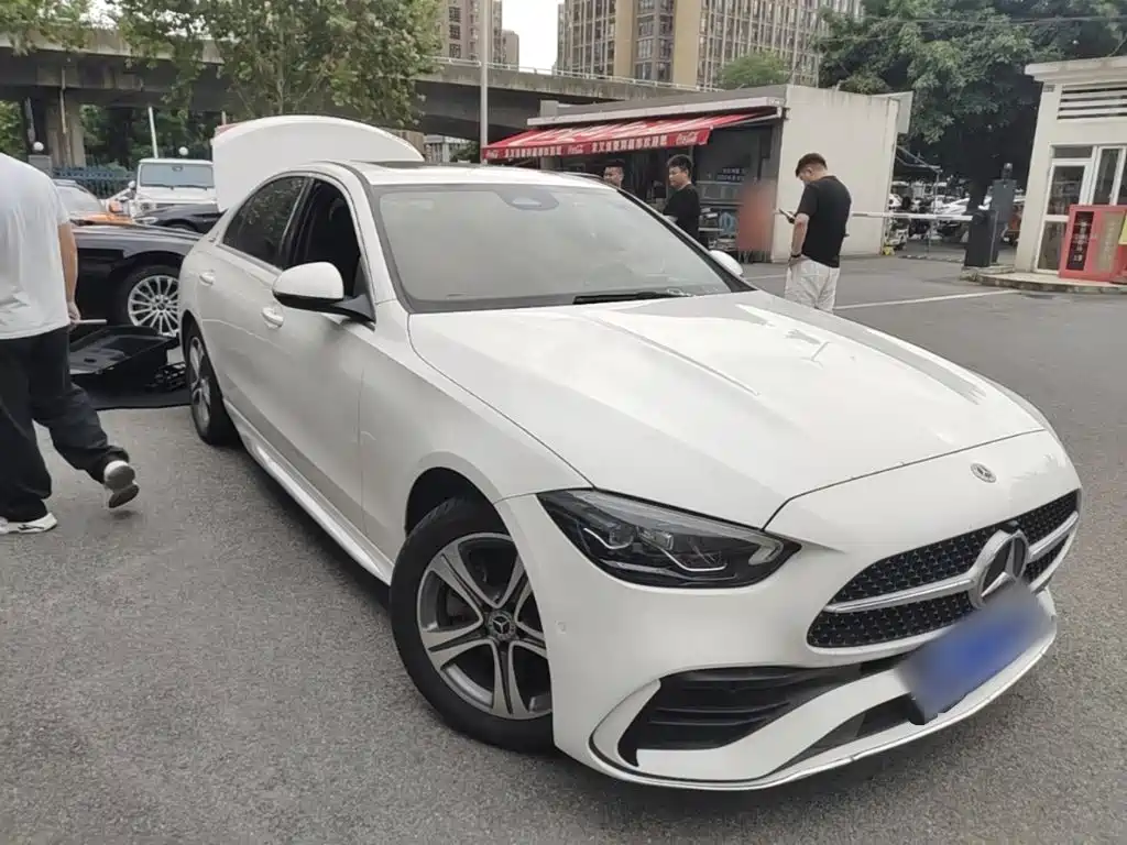 Mercedes-Benz C-Class — миниатюра 4