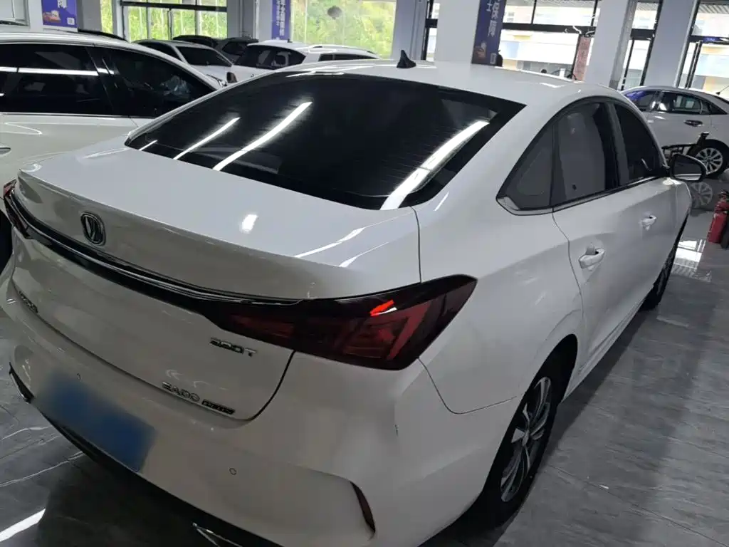 Changan Eado — миниатюра 7