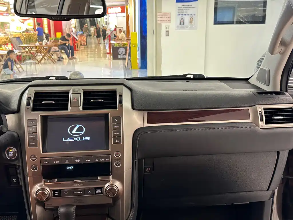Lexus GX — миниатюра 19