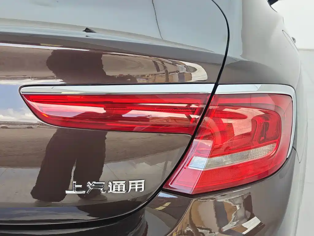 Buick LaCrosse — миниатюра 18