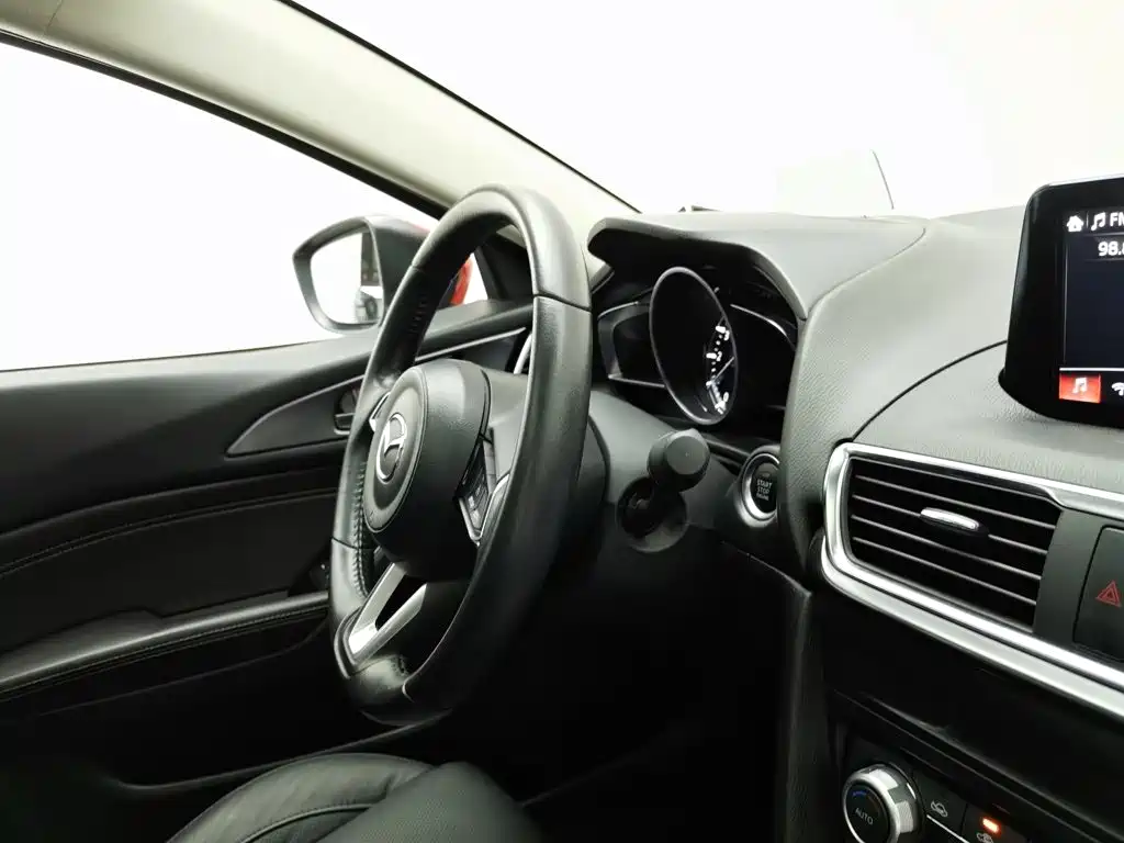 Mazda 3 Axela — миниатюра 22