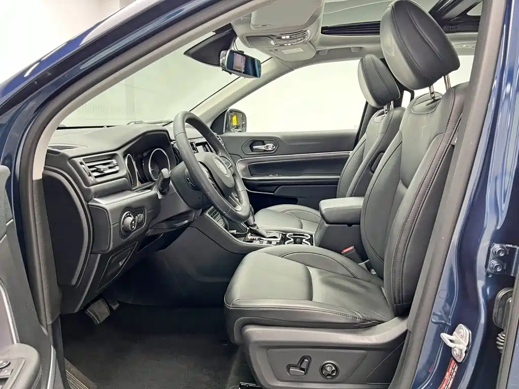 Jeep Grand Commander — миниатюра 18