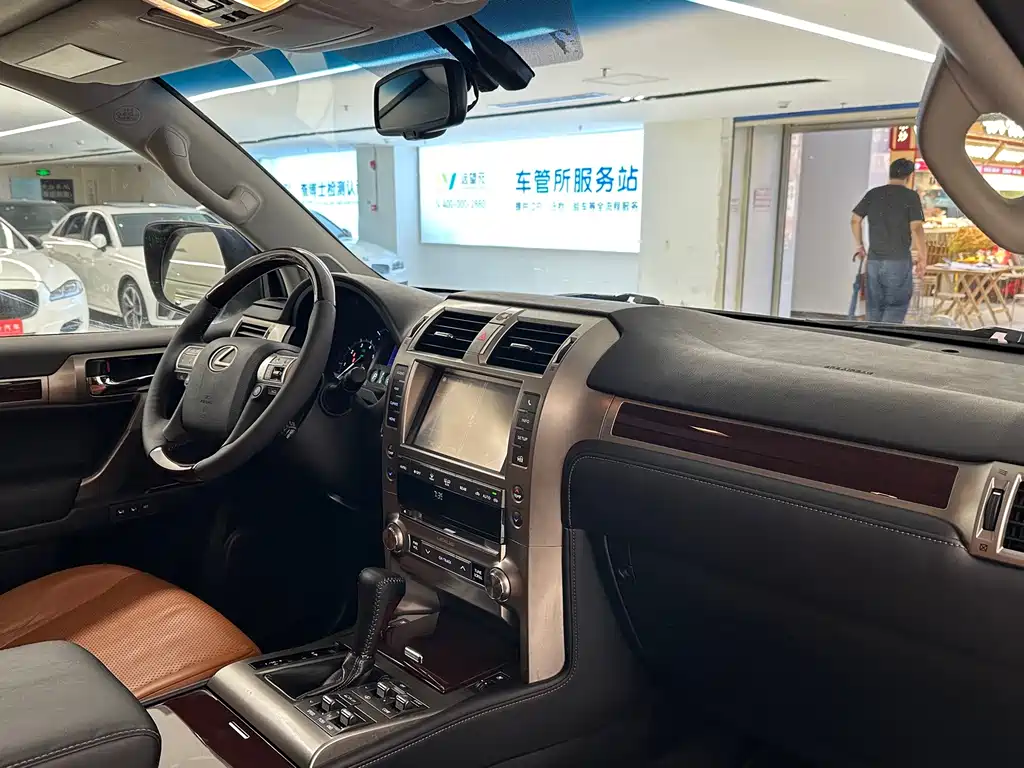 Lexus GX — миниатюра 13