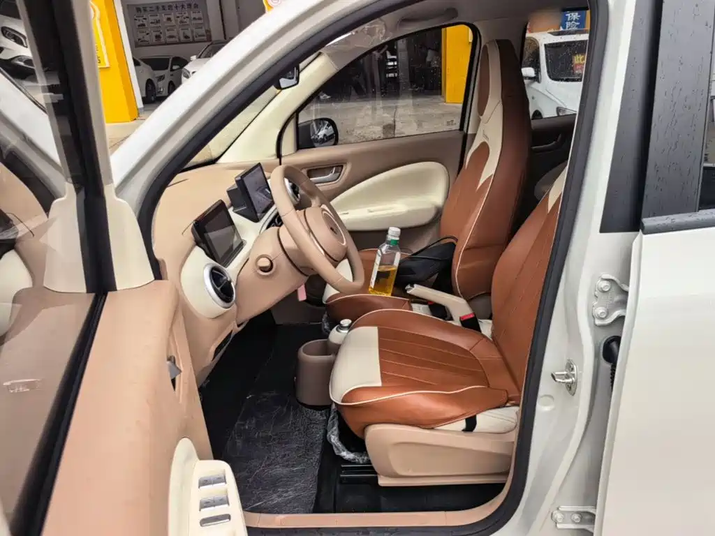 Wuling MINIEV — миниатюра 15