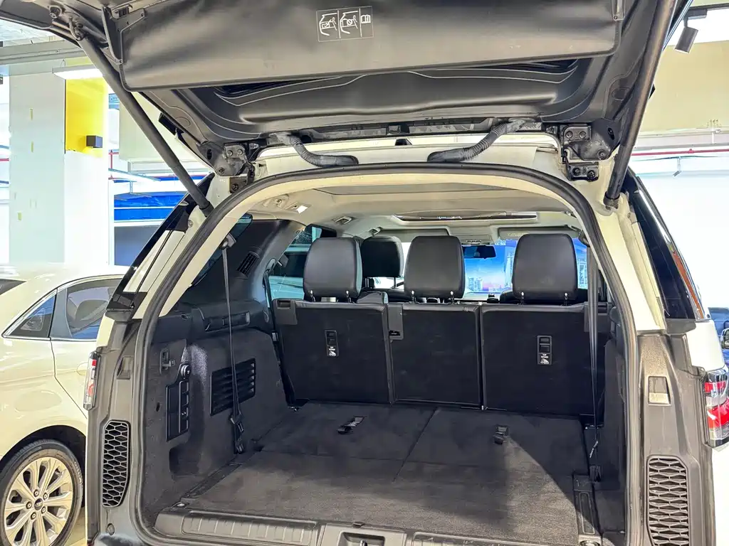Land Rover Discovery 2020 3.0 SC V6 30