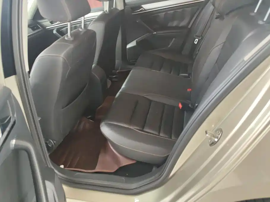Volkswagen Bora — миниатюра 11