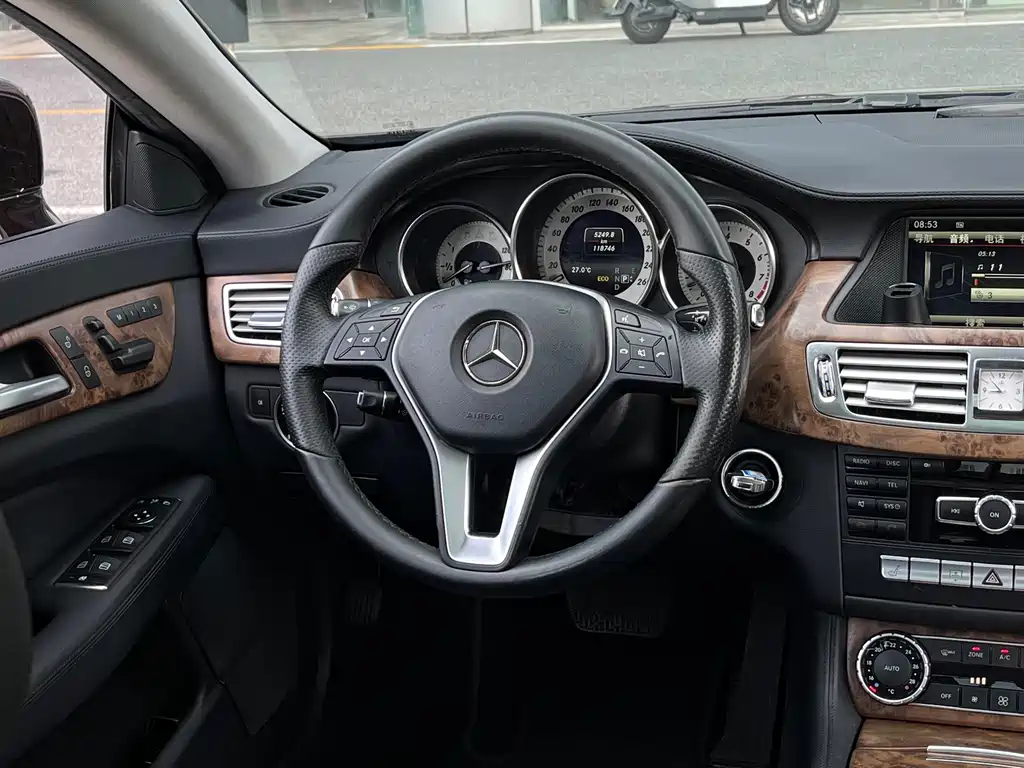 Mercedes-Benz CLS — миниатюра 17