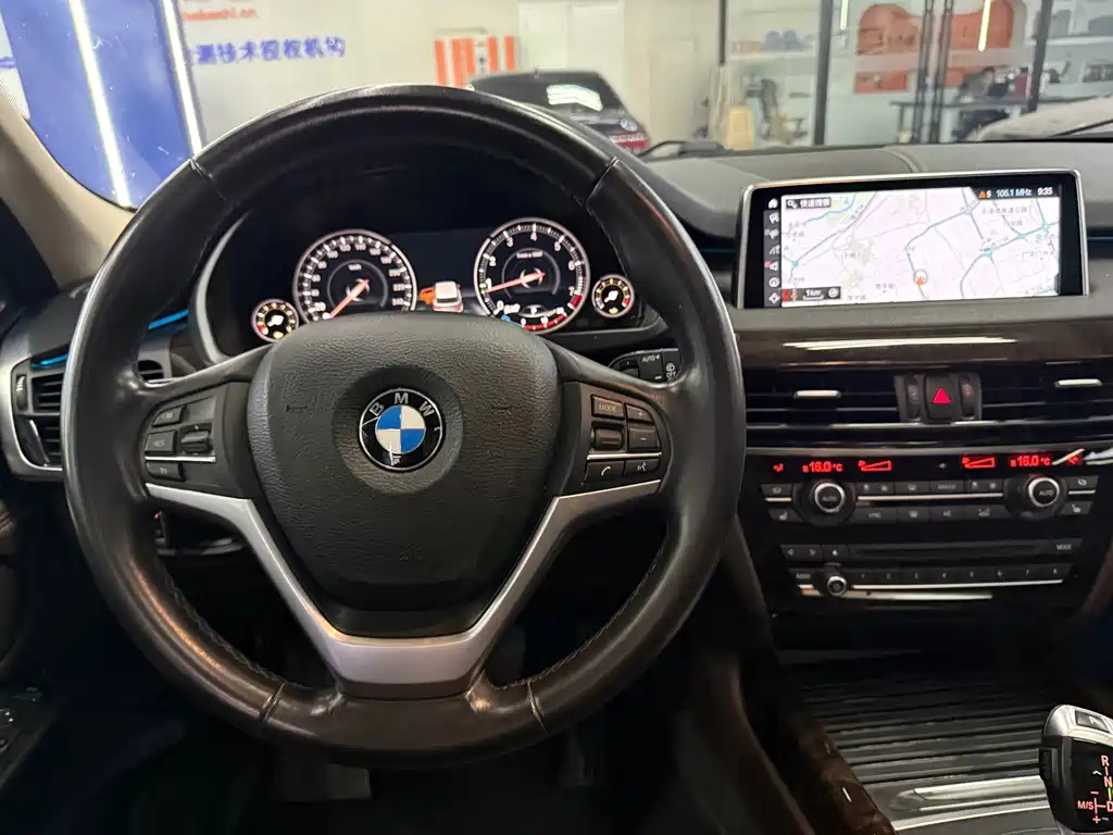 BMW X5 (Import) — миниатюра 14