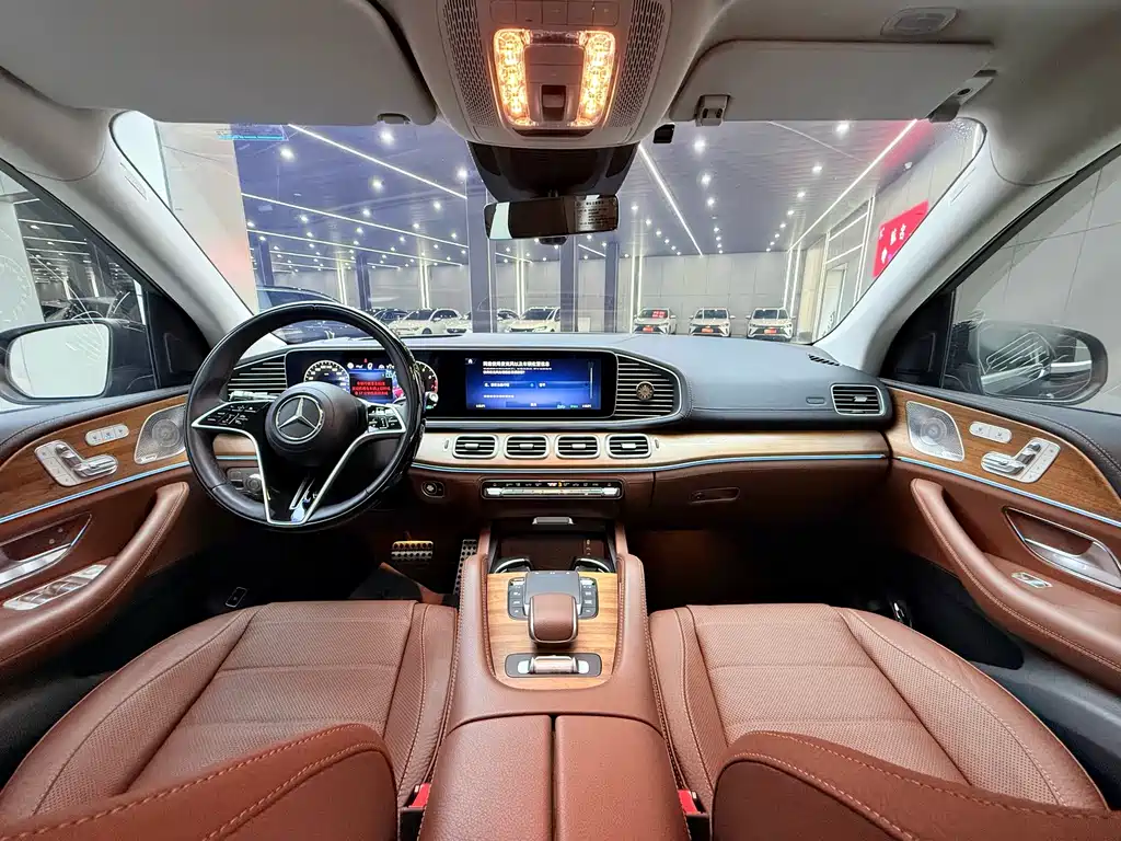 Mercedes-Benz GLS — миниатюра 18