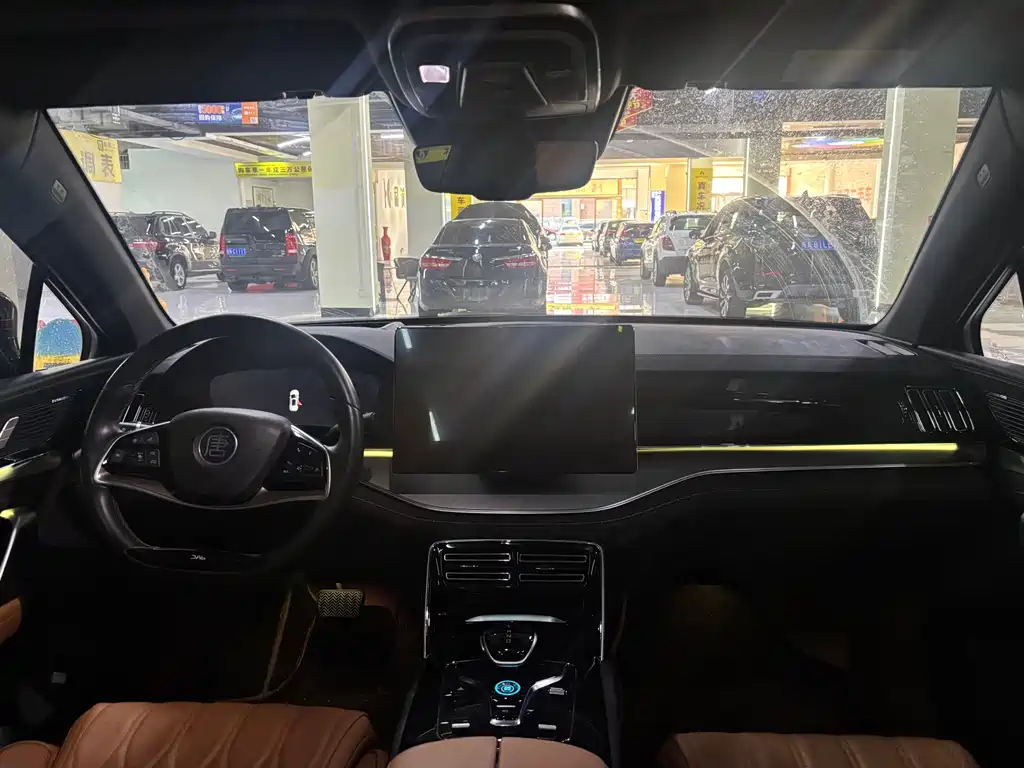 BYD Tang New Energy — миниатюра 9