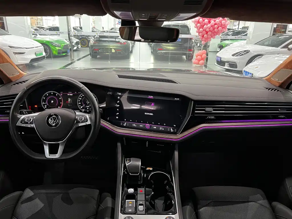 Volkswagen Touareg — миниатюра 7
