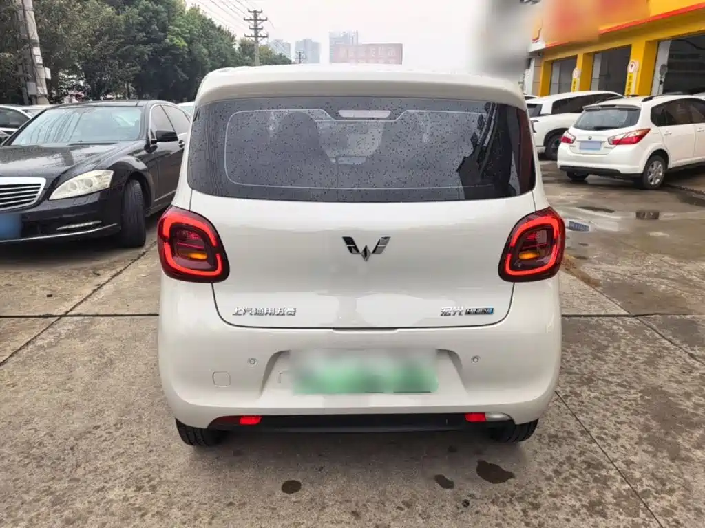Wuling MINIEV — миниатюра 6