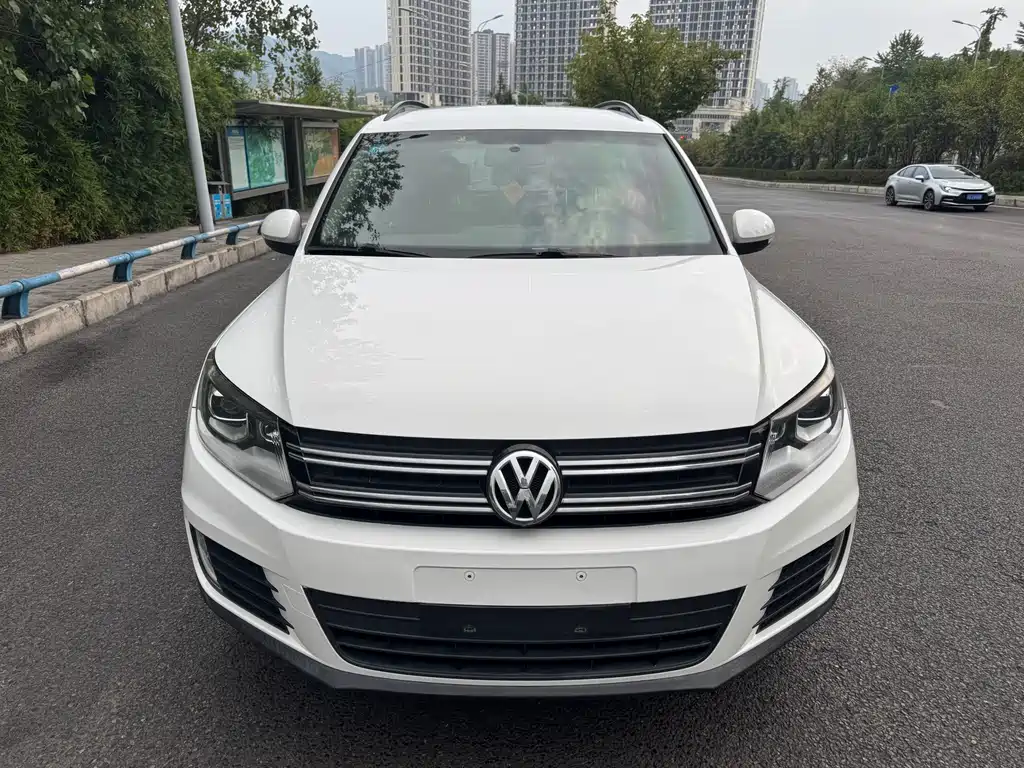 Volkswagen Tiguan — миниатюра 2
