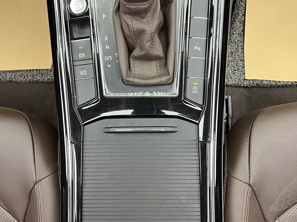 Volkswagen Phideon — миниатюра 21