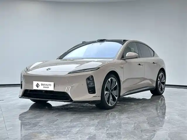 2025 Nio ET5