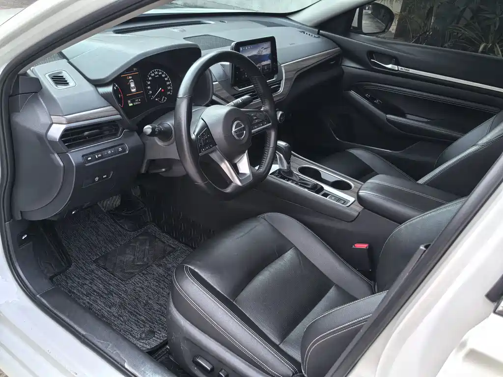 Nissan Teana — миниатюра 7