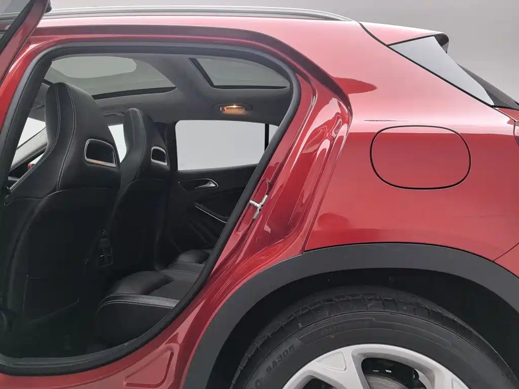 Mercedes-Benz GLA — миниатюра 15