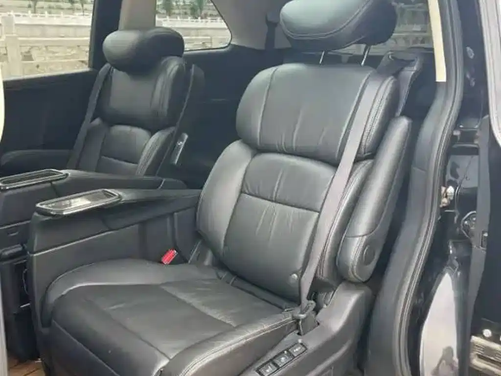 Honda Elysion — миниатюра 5