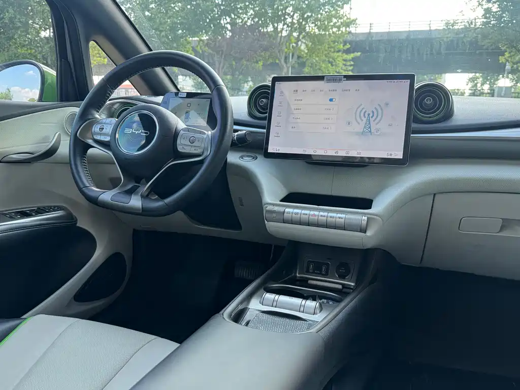 BYD Dolphin — миниатюра 9