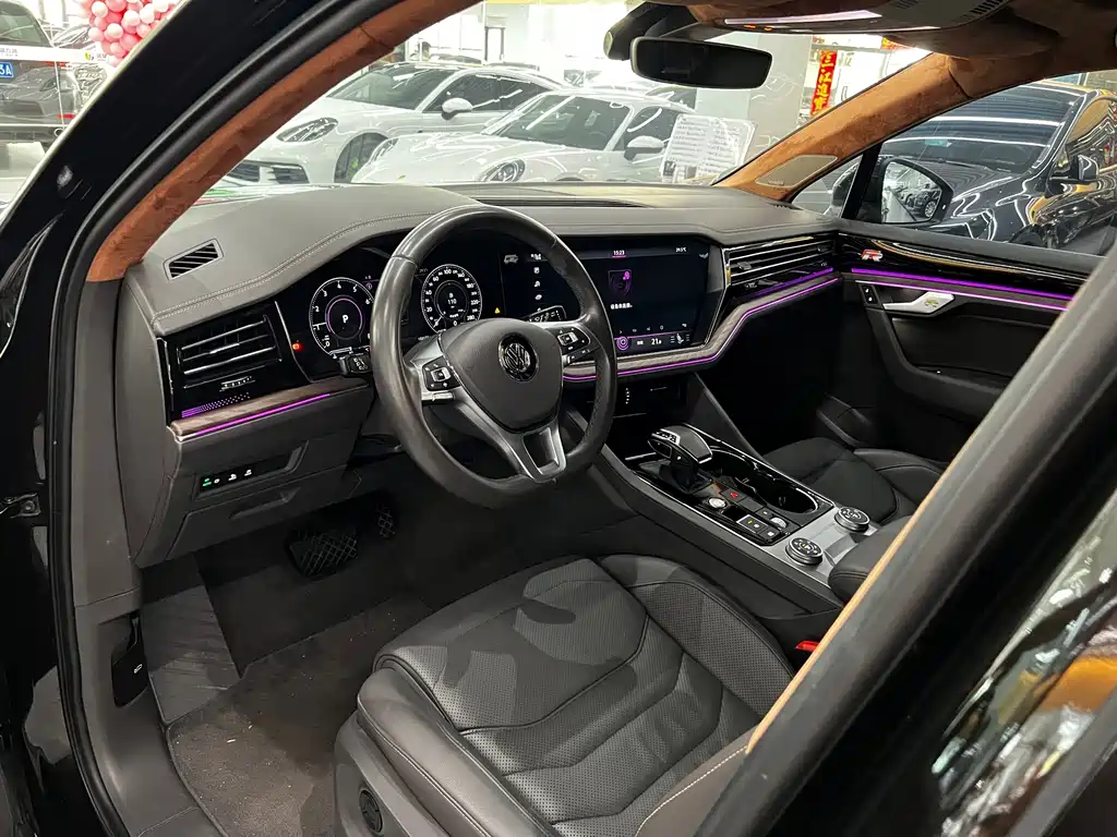Volkswagen Touareg — миниатюра 4