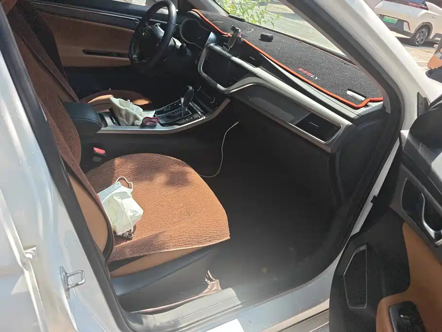 Geely Emgrand GL — миниатюра 8