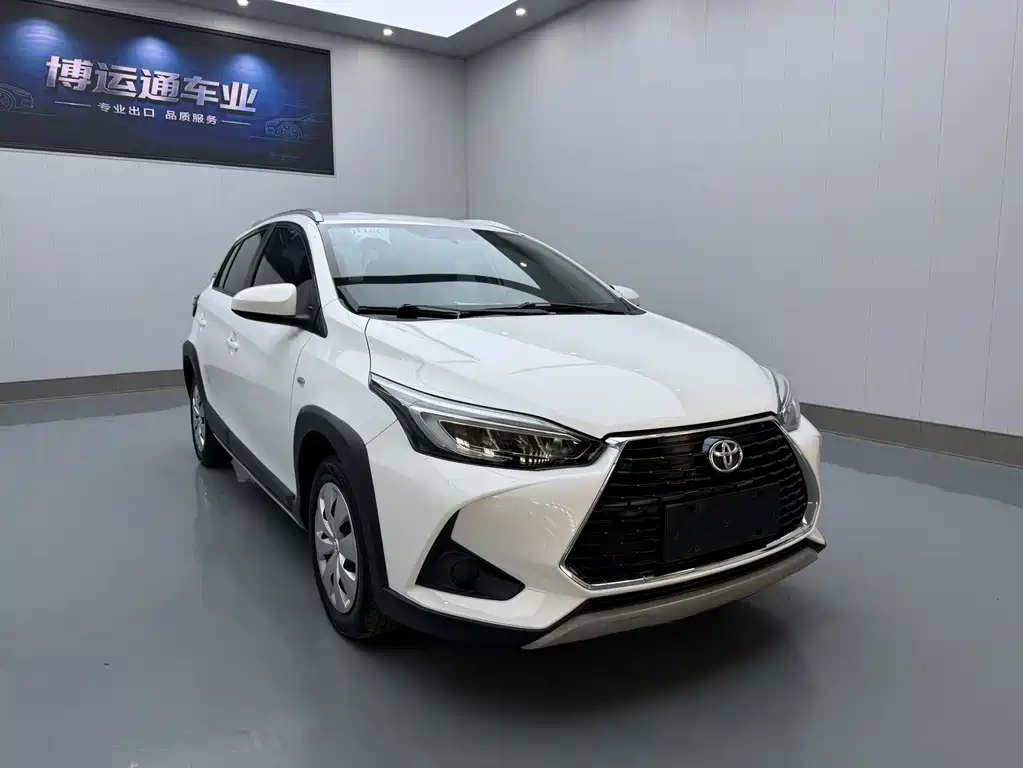 Toyota Yaris L — миниатюра 3