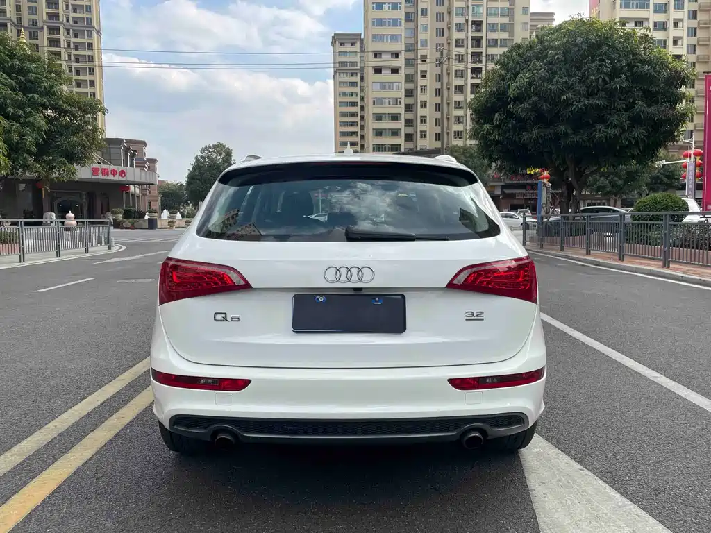 Audi Q5 2010 3.2FSI Sport