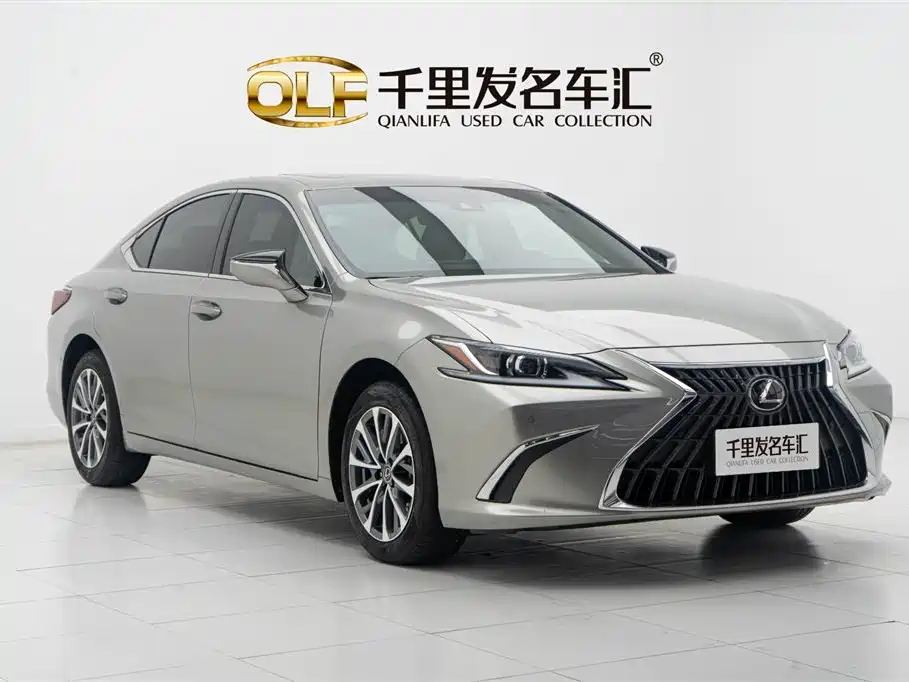 Lexus ES 2022 200