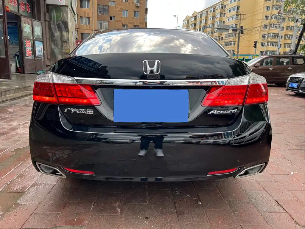 Honda Accord — миниатюра 5