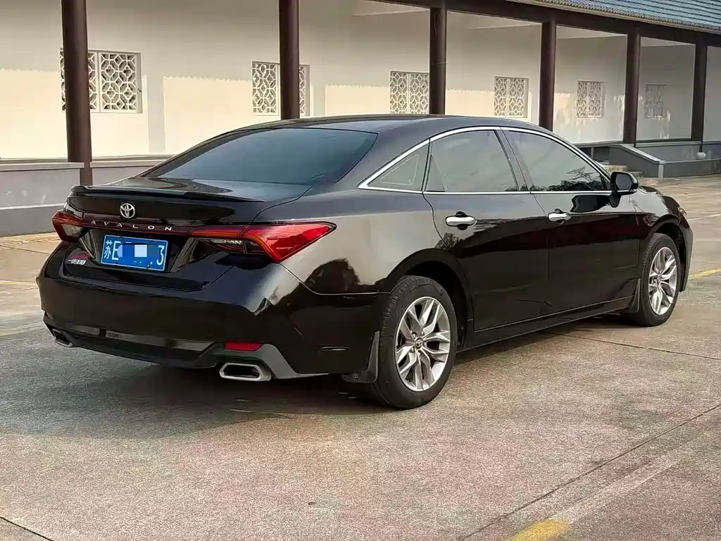TOYOTA ASIAN DRAGON