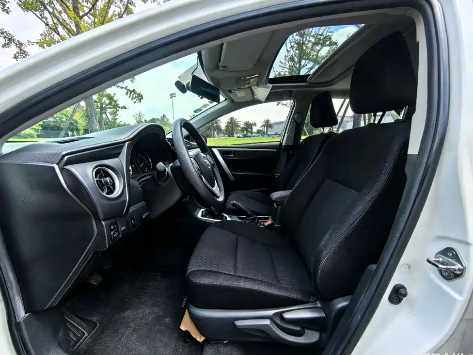 Toyota Corolla — миниатюра 14