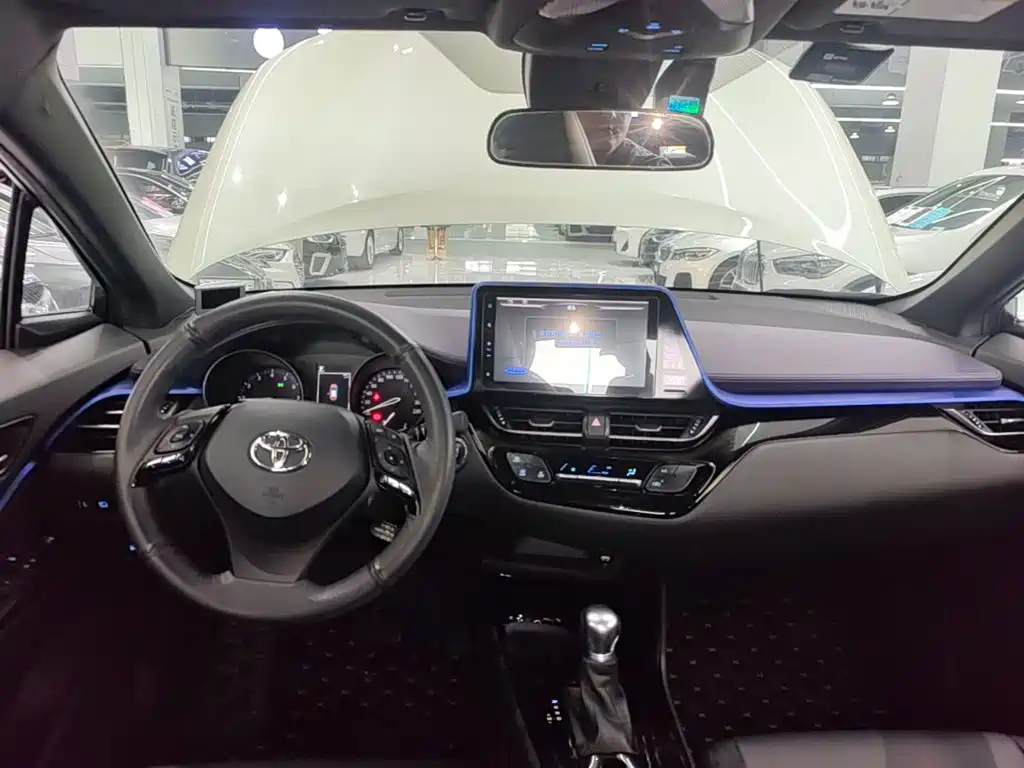 Toyota C-HR — миниатюра 10