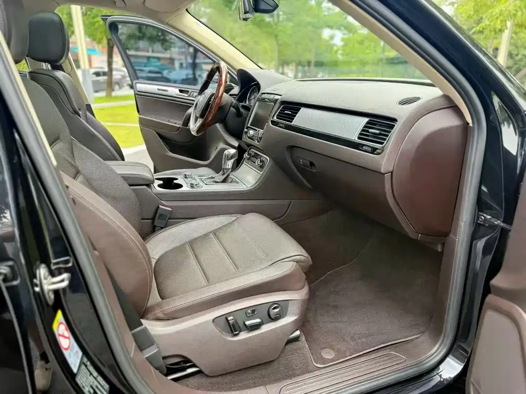 Volkswagen Touareg — миниатюра 5