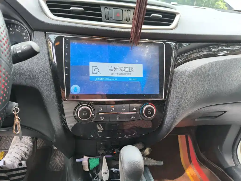 Nissan Qashqai — миниатюра 10