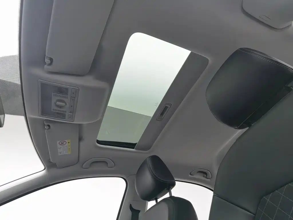 Skoda Rapid — миниатюра 14