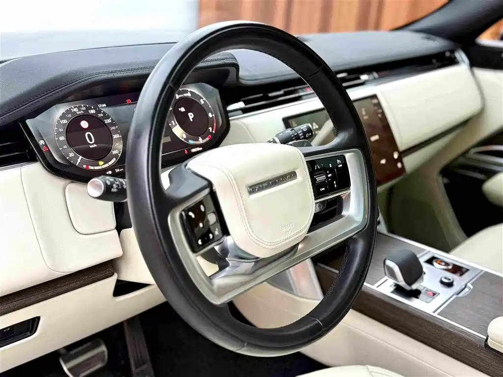 Land Rover Range Rover — миниатюра 10